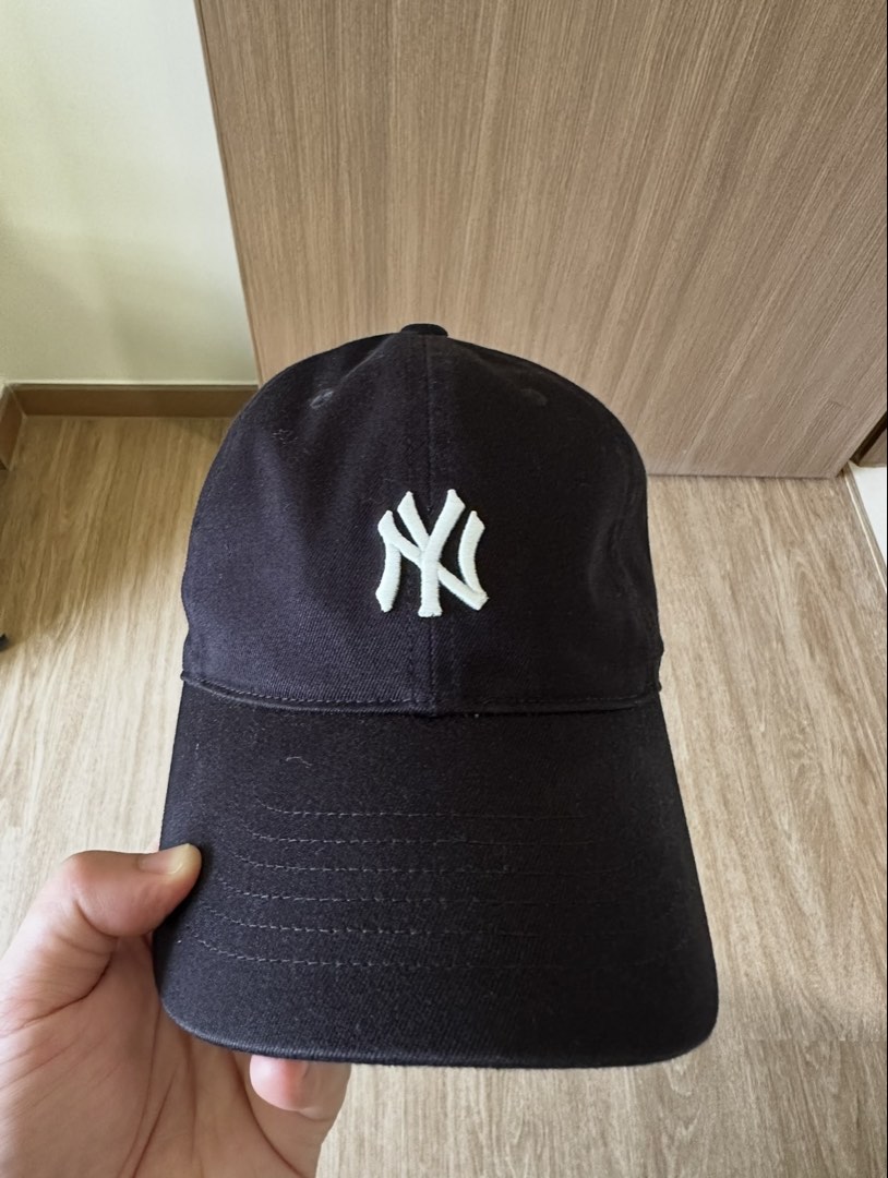 MLB Cap, Men's Fashion, Watches & Accessories, Caps & Hats on Carousell