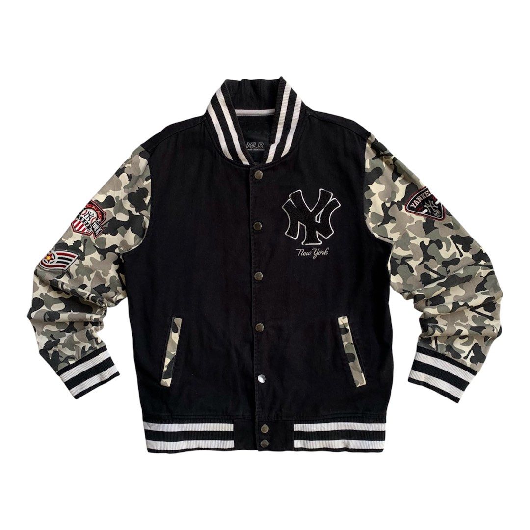 MLB New York Yankees Multi Patch Camo Sleeve Varsity Jacket (Category: Coats, Jackets and Outerwear) located in Sindangan. Submitted by holy_thrift (Listing ID 1470664492, Image 1). Description: - MLB New York Yankees Multi Patch Camo Sleeve Varsity Jacket - width / 22.5 - length / 26.5 - issue / nasa last pic is may stain sya sa camou at sa gilid ng patch na yan is may white na ganyan, yan lang naman overall okay lahat yang sa 4rth pic is ribbin