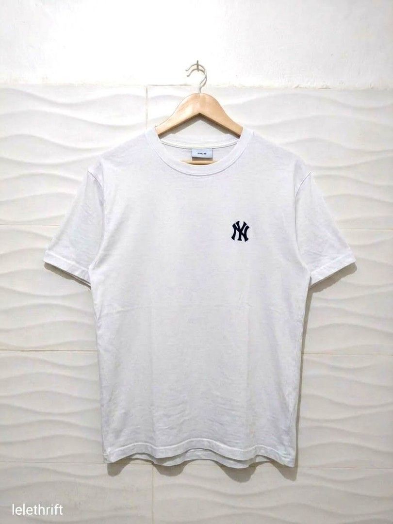 MLB NY t-shirt (Category: Tshirts & Polo Shirts ) located in Batangas. Submitted by lelethrift.com (Listing ID 1470713021, Image 1). Description: size: Medium fits Authentic! Excellent to brand new condition patch minimal design sa front Embossed print backhit no issue, 10/10 color rate no yellow stains complete tags with washtag.