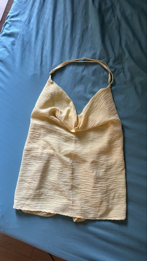 Mon Amie Yellow Cowl Neck Halter Top (Category: Sleeveless) located in Caloocan City. Submitted by mariettani10615 (Listing ID 1470626574, Image 1). Description: Size: Small Used once, no last price na po! :).