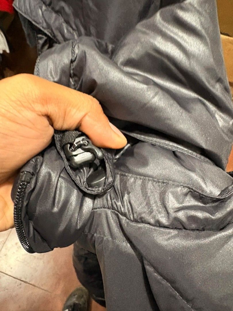 MOUNT GEAR LONG PUFFER UNI SEX (Category: Coats, Jackets and Outerwear) located in Puerto Princesa. Submitted by wintergarmentshop (Listing ID 1470610066, Image 3). Description: MOUNT GEAR LONG PUFFER JACKET GOOD ASNEW NO ISSUE 23W 34L XL TO XXL.