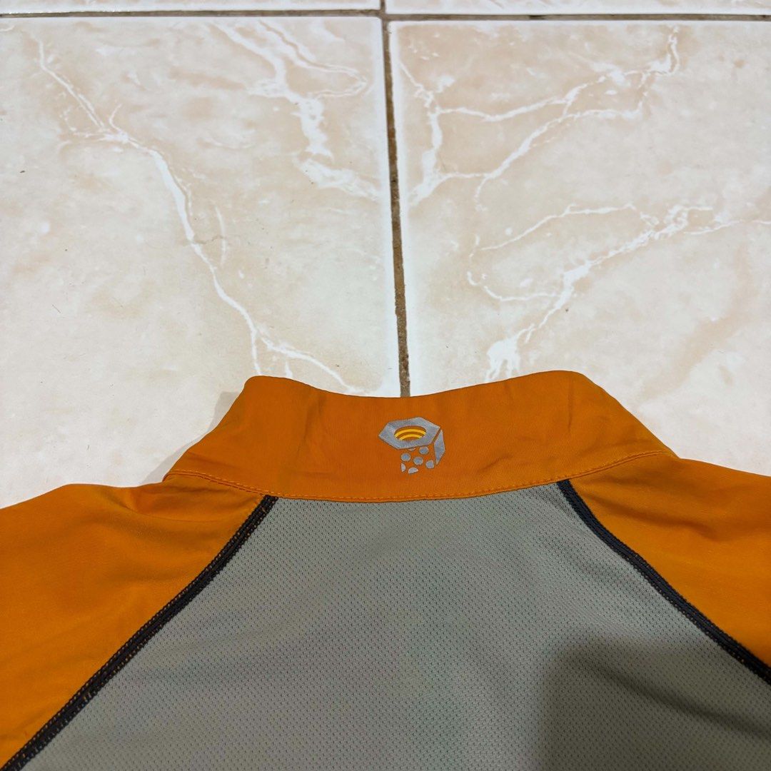 Mountain Hardware (Category: Tshirts & Polo Shirts ) located in Alubijid. Submitted by rstylthrft (Listing ID 1470595013, Image 3). Description: .