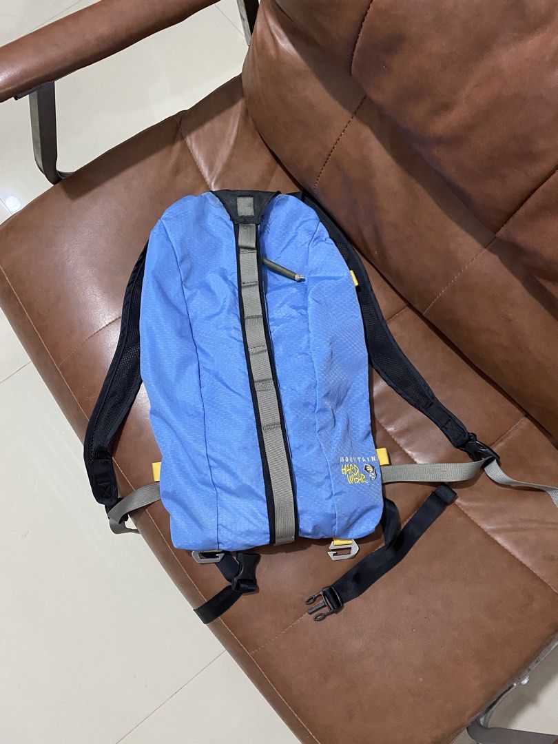 Mountain Hardwear daypack (Category: Backpacks) located in Calamba. Submitted by willpay.asap (Listing ID 1470669262, Image 1). Description: Mountain Hard Wear daypack prolly 15 liters Excellent condition perfect for light outdoor errands 🏷️650.