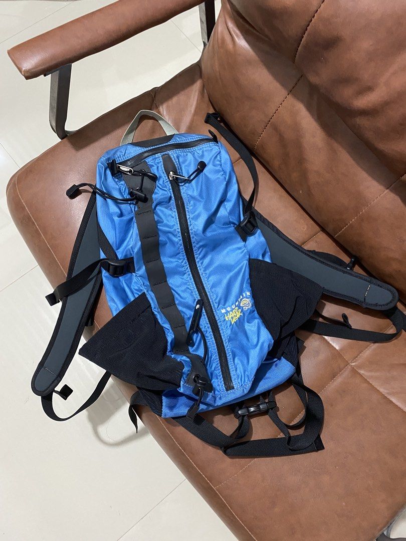 Mountain Hardwear daypack (Category: Backpacks) located in Calamba. Submitted by willpay.asap (Listing ID 1470669537, Image 1). Description: Mountain Hard Wear daypack 15 - 20 liters Excellent condition | As new lot of compartments | convenient 🏷️1,550 .