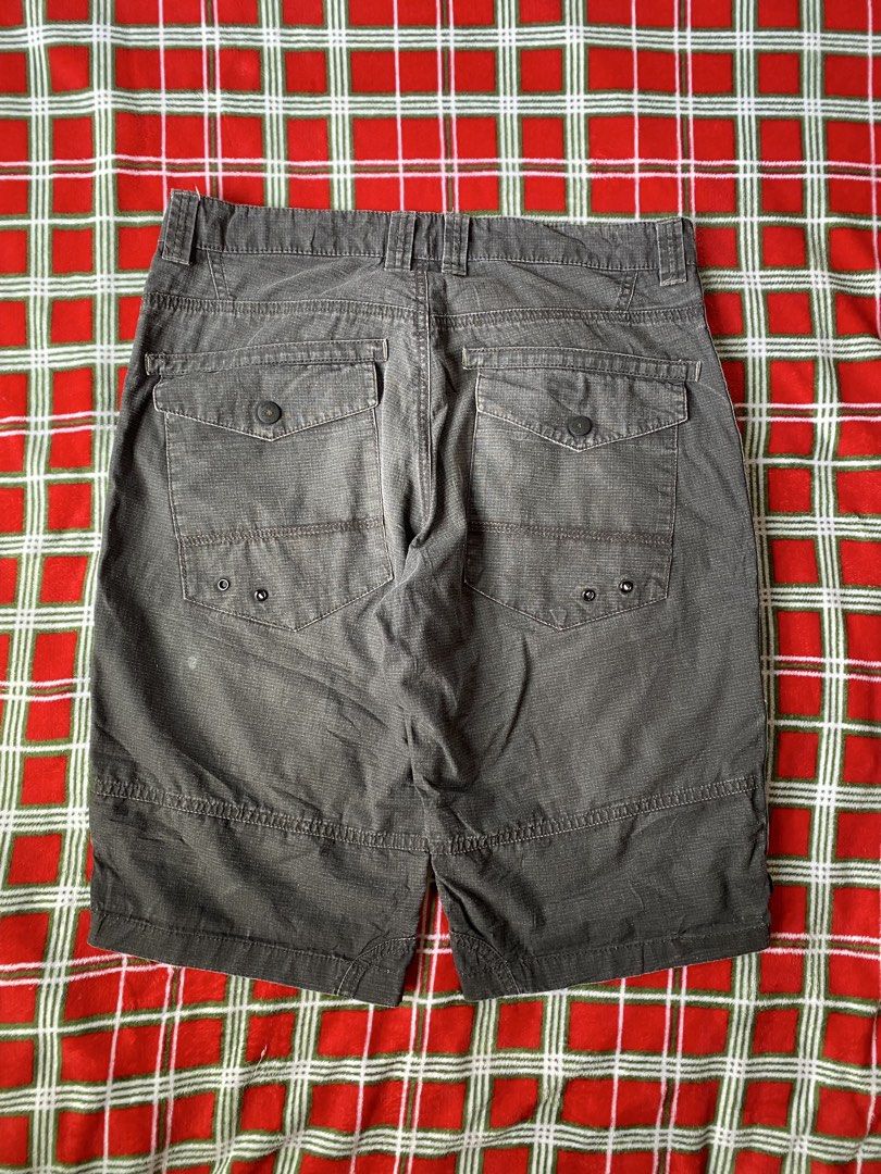 Multi pocket Cargo Jorts (Category: Shorts) located in Cebu City. Submitted by 88thrifts (Listing ID 1470566772, Image 2). Description: Like new size 33 no issue.
