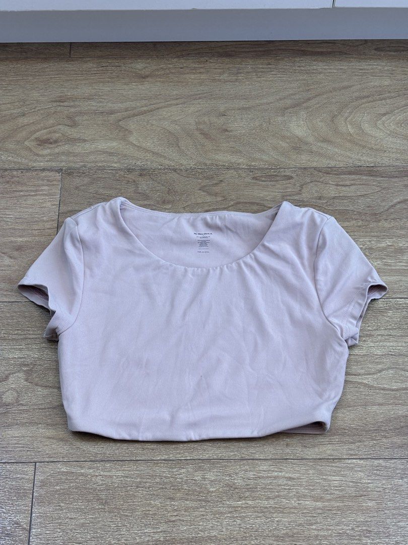 My Mum Made It Pink Crop Top (Category: Shirts) located in Manila. Submitted by perwinkle.ph (Listing ID 1470715689, Image 2). Description: - bought from toni sia - can be used for exercise .
