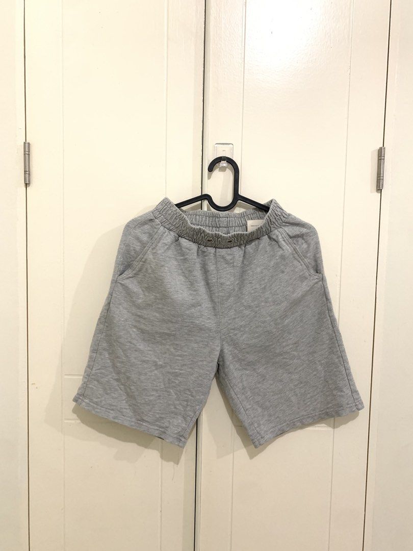 Nanjiren Grey Sweatshorts (Category: Shorts) located in Pasig City. Submitted by lovedbyri (Listing ID 1470692787, Image 1). Description: - Brand: Nanjiren - Color: Grey - Size: F-3 - Material: Soft cotton-blend fabric - Features: Elastic waistband with metal eyelet details, two side pockets - Condition: Clean, worn only a couple of times - Style: Casual, great for lounging or quick errands.
