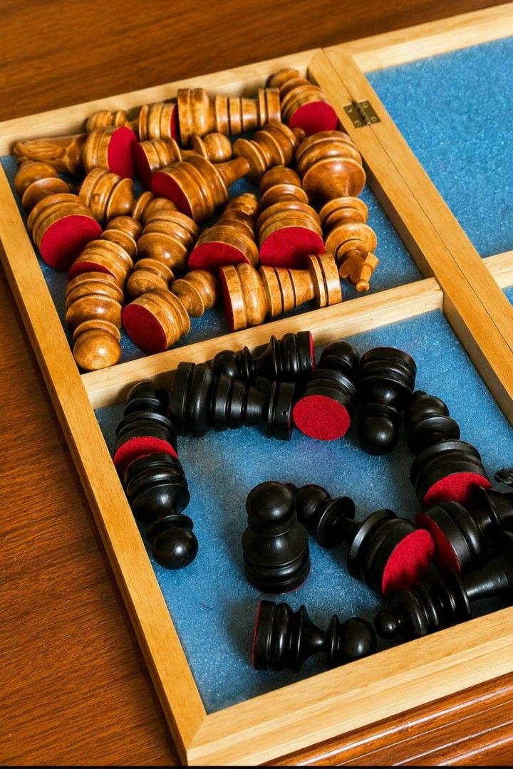 Narra Chessboard (Category: Vintage Collectibles) located in Manila. Submitted by unstoppable001 (Listing ID 1470724828, Image 2). Description: ♟️ Hindi lahat ng chess set ay pare-pareho. Kung quality, craftsmanship, at elegance ang hanap mo, baka ito na ang tamang chess set para sa'yo. 🇵🇭 100% handcrafted sa Paete, Laguna—ang kinikilalang Wood Carving Capital of the Philippines. Bawat detalye ay gawa ng mga bihasang artisan na may mahabang tra