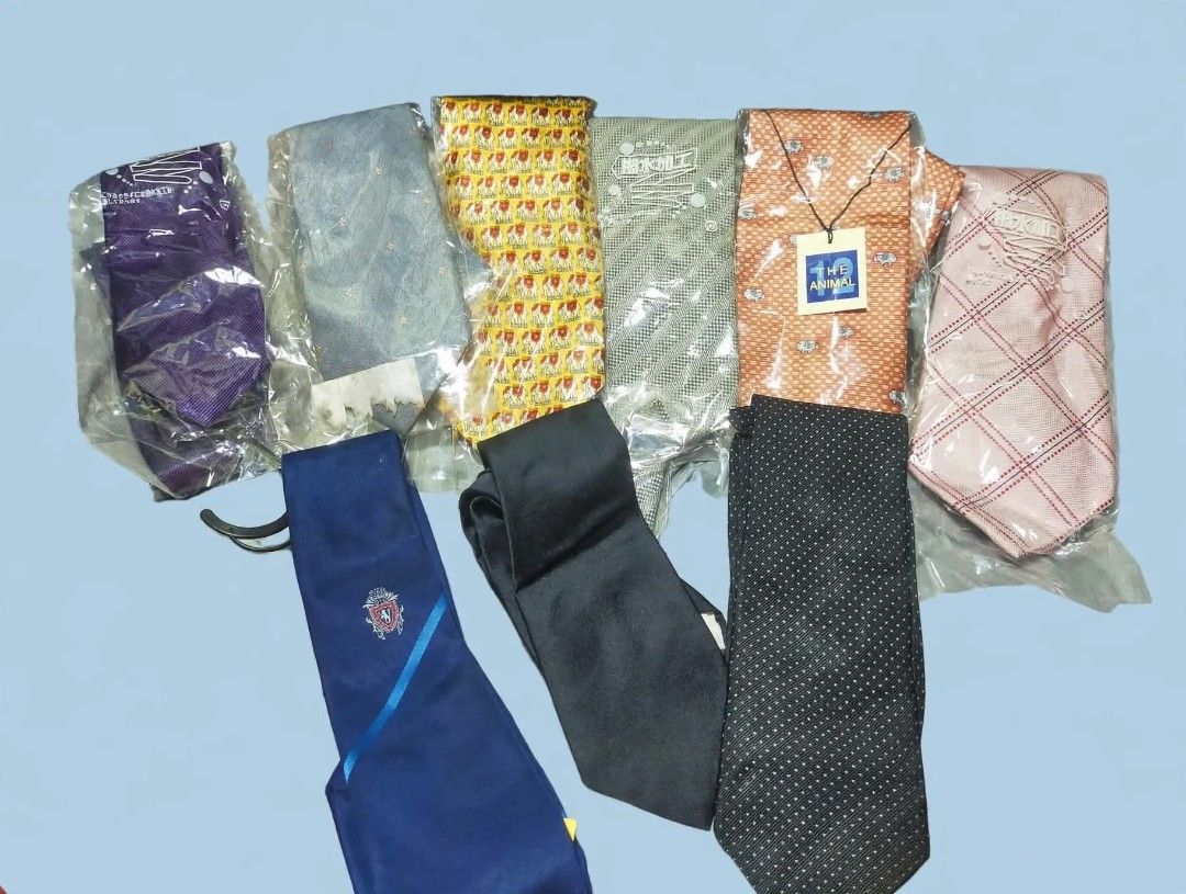 Necktie Bundle - japan made 9 pcs (Category: Announcements) located in Pasay City. Submitted by 22aileen (Listing ID 1470604196, Image 1). Description: Necktie Bundle - japan made 9 pcs mix design May plastic pa yung iba, with tag pa Good condition.