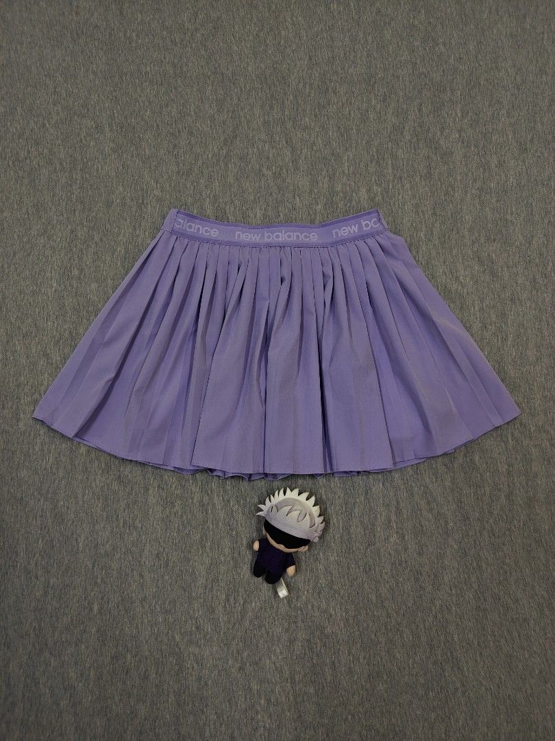 NEW BALANCE SKIRT (Category: Activewear) located in Bacolod City. Submitted by yobibstuffs (Listing ID 1470644437, Image 1). Description: NEW BALANCE SKIRT SIZE: 140 DIMENSIONS WAISTLINE: 26-28 LENGTH: 13 GOOD CONDITION NEED WASH 🧼🫧 PRICE: 799+SF OUTSIDE BACOLOD CITY 🏙️ 🌆 PM ME! 📥📥📥.