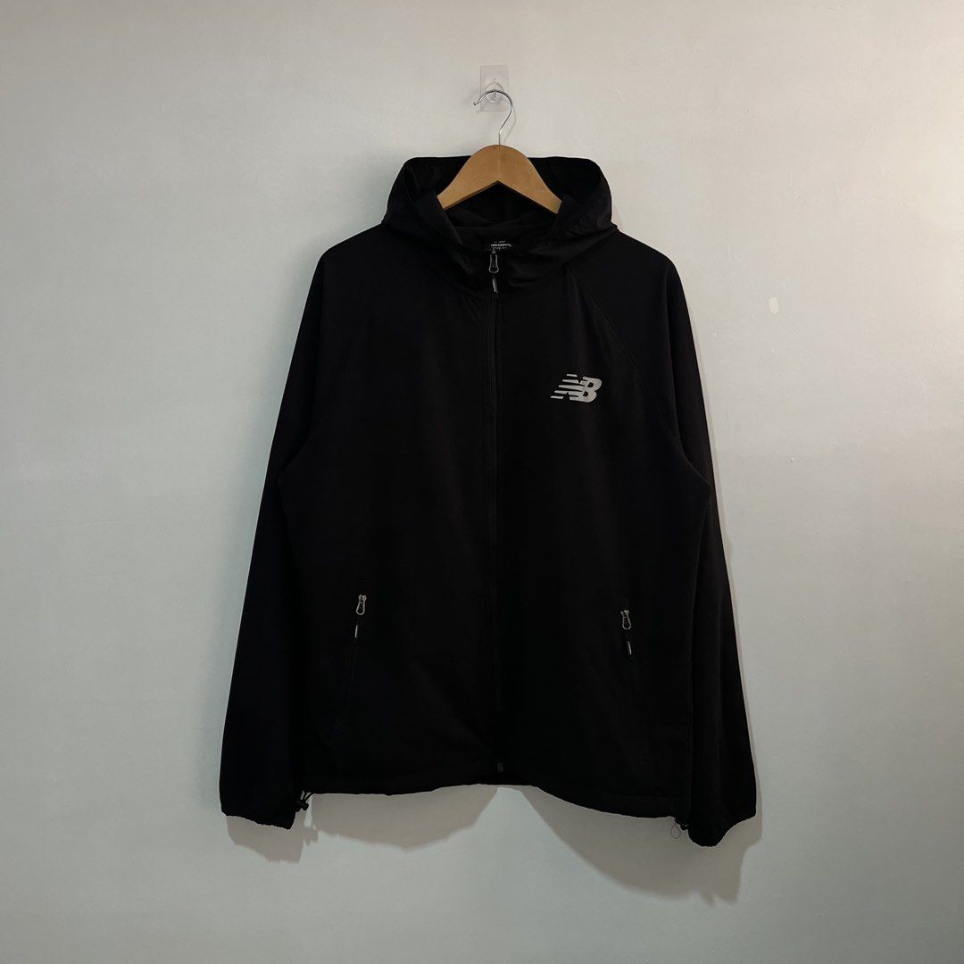 NEW BALANCE WINDBREAKER JACKET‼️ (Category: Coats, Jackets and Outerwear) located in Cebu City. Submitted by clarkcamu68040 (Listing ID 1470563199, Image 1). Description: NEW BALANCE WINDBREAKER‼️ AS NEW SIZE MEDIUM W 22 / L 28 COLORATE 10 / 10 ISSUE : ❌❌❌ PHP 1,250 + SF 🛒🛒 📍CEBU ,CITY OF NAGA 🚚 J&T EXPRESS.