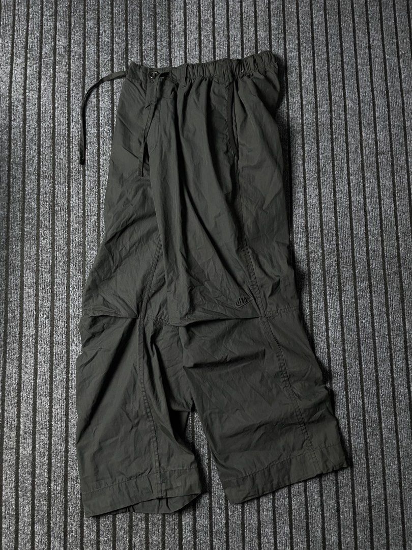 Nike - Tech Pack Waxed Canvas Cargo Pants (Category: Activewear) located in Puerto Princesa. Submitted by palawan.swagdealer (Listing ID 1470704649, Image 1). Description: Condition: Very good Issue: None Measurements/Dimention: -Waist: 28-38 -Length: 39 -Thigh: 14 -Leg Openning/Hem: 11 .