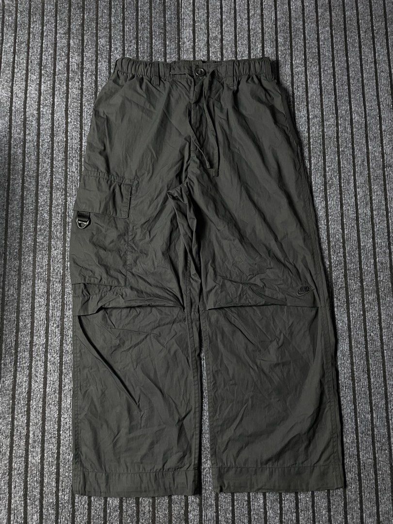 Nike - Tech Pack Waxed Canvas Cargo Pants (Category: Activewear) located in Puerto Princesa. Submitted by palawan.swagdealer (Listing ID 1470704649, Image 2). Description: Condition: Very good Issue: None Measurements/Dimention: -Waist: 28-38 -Length: 39 -Thigh: 14 -Leg Openning/Hem: 11 .