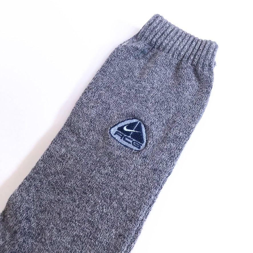 NIKE ACG Socks (Category: Socks) located in Taguig. Submitted by shopharee (Listing ID 1470602797, Image 3). Description: SIZE: 🔸 Free ITEM CONDITIONS: 🔸 Material Quality: 9/10 🔸 Color rating: 9/10 🔸 Appearance: 8.5/10 🔸 Lightly used. 🔸 See photos for more details. 🤝 Slightly negotiable. 👍 Available as long as it is posted. ☝️ Extreme low ballers will automatically get ignored. Please respect our posting. .