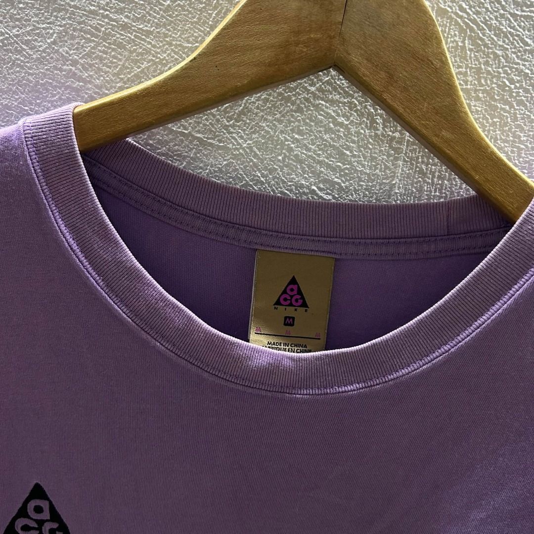 NIKE ACG TEE (Category: Tshirts & Polo Shirts ) located in Caloocan City. Submitted by j3ngsanity (Listing ID 1470595633, Image 3). Description: ISSUE : MIN DISCOLO SA NECK / MIN STAIN DIMES : 19.5x28.
