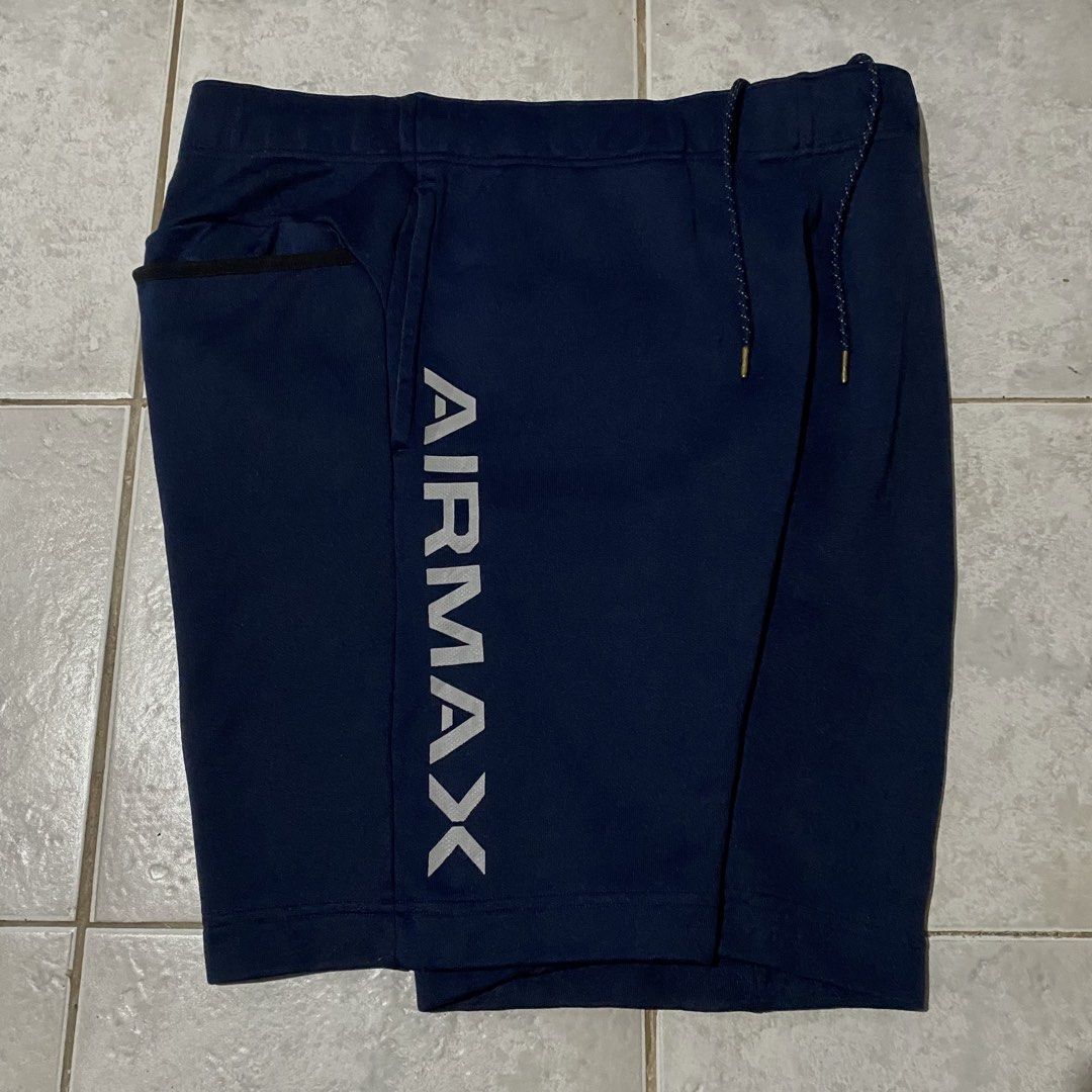 NIKE AIR MAX FLEECE TRAINING SHORT (Category: Shorts) located in Bacolod City. Submitted by thriftedfits. (Listing ID 1470725102, Image 1). Description: 𝗣𝗢𝗟𝗢 𝗥𝗔𝗟𝗣𝗛 𝗟𝗔𝗨𝗥𝗘𝗡 𝗦𝗣𝗘𝗟𝗟 𝗢𝗨𝗧 𝗩𝗔𝗥𝗦𝗜𝗧𝗬 𝗧𝗘𝗘 ♻️ Size: XL on tag | best fit XL Measurements: 24” width / 30” length Condition: Like New (10/10 Color rate) Flaws: None Price: ₱450 + shipping fee 🏷️ Mode of Payment: GCash / Bank Courier: J&T Express (nationwide).