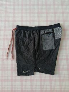 (Category: ) located in . Submitted by used2.wear (Listing ID 1470651724, Image 1). Description: .