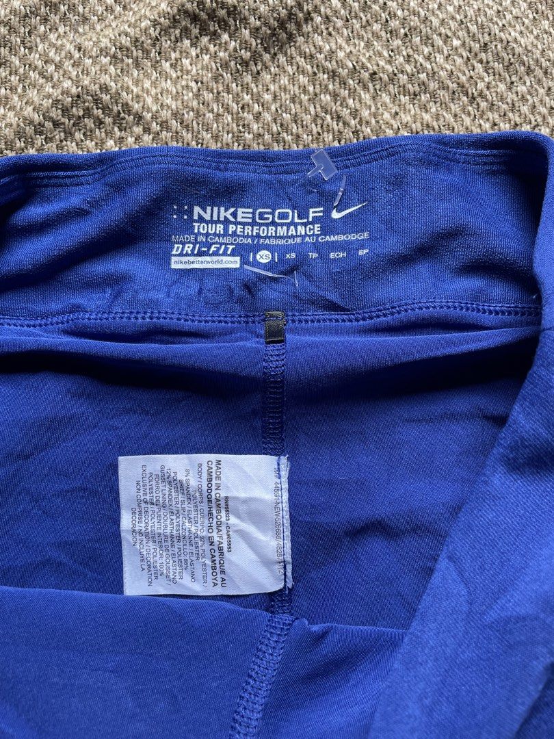 Nike athletic skort (Category: Skirts) located in Cebu City. Submitted by _moore.ph (Listing ID 1470665785, Image 3). Description: Nike athletic skort Very Good Condition Size XS on tag Waistline 26-30 Very Presentable Need Wash DM if Interested📩.
