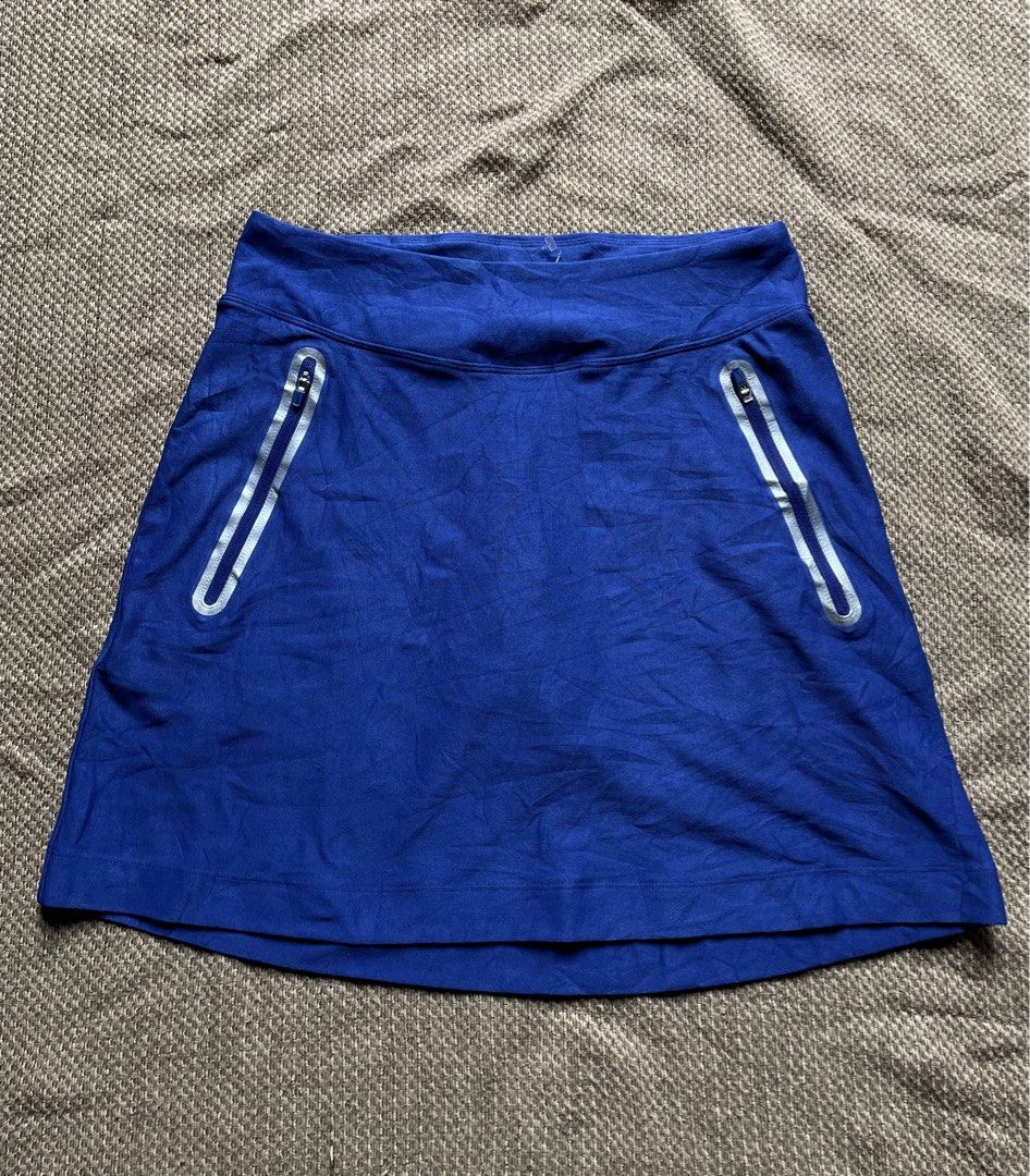 Nike athletic skort (Category: Skirts) located in Cebu City. Submitted by _moore.ph (Listing ID 1470665785, Image 1). Description: Nike athletic skort Very Good Condition Size XS on tag Waistline 26-30 Very Presentable Need Wash DM if Interested📩.