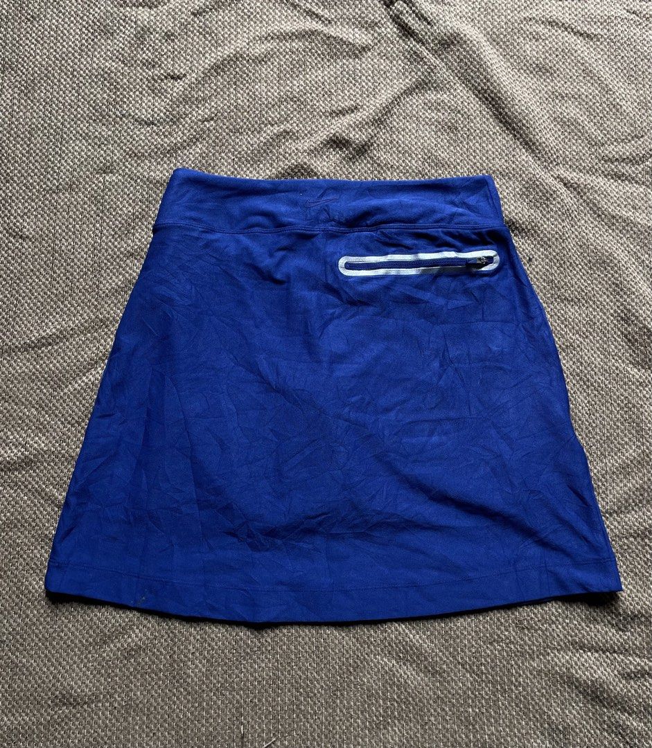 Nike athletic skort (Category: Skirts) located in Cebu City. Submitted by _moore.ph (Listing ID 1470665785, Image 2). Description: Nike athletic skort Very Good Condition Size XS on tag Waistline 26-30 Very Presentable Need Wash DM if Interested📩.