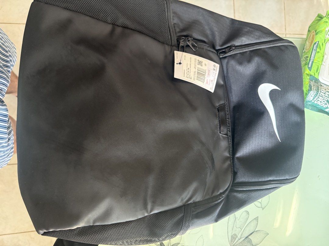Nike BA5959-010 Black 30L Backpack (Category: Backpacks) located in Quezon City. Submitted by thone_carlos2021 (Listing ID 1470561836, Image 2). Description: BRAND NEW Black Nike backpack, 30L capacity. Model BA5959-010. Spacious main compartment with mesh pockets inside. Padded mesh back panel and shoulder straps. Original hang tag still attached showing 2195 price..