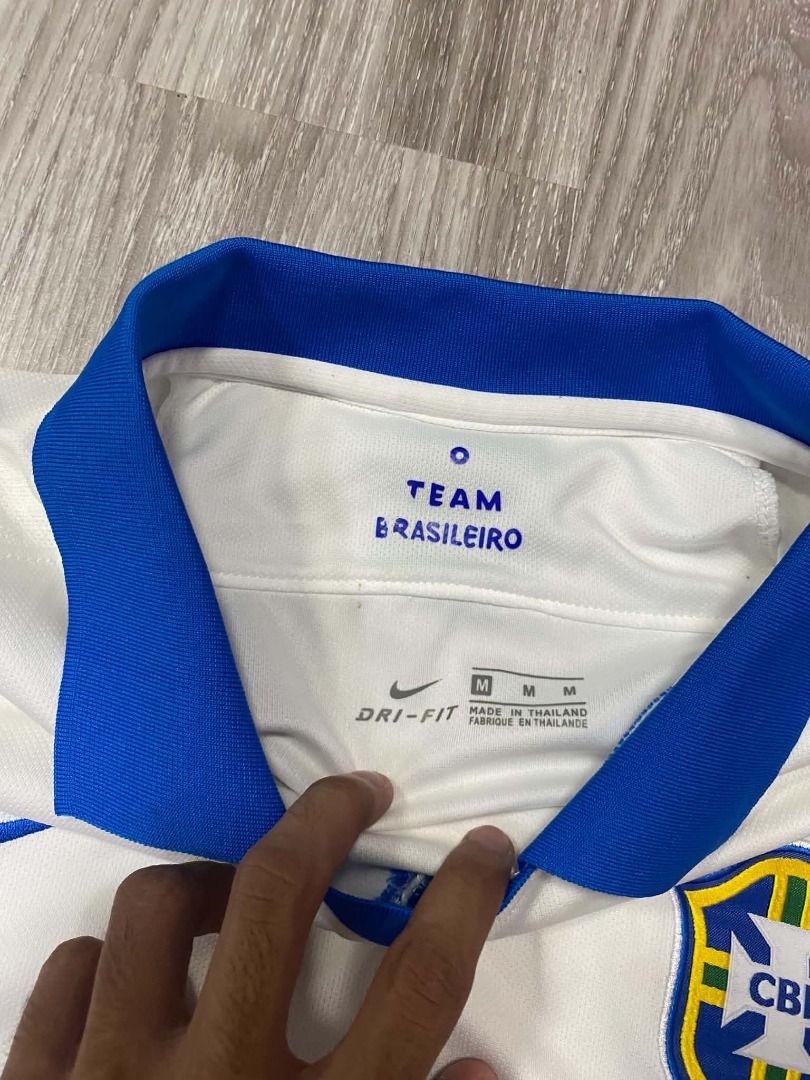 NIKE BRAZIL (Category: Formal Shirts) located in Digos. Submitted by grailz.find (Listing ID 1470699120, Image 3). Description: NIKE BRAZIL NO ISSUE EXCELLENT CONDITION.