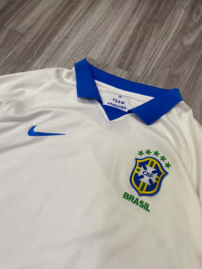 NIKE BRAZIL (Category: Formal Shirts) located in Digos. Submitted by grailz.find (Listing ID 1470699120, Image 2). Description: NIKE BRAZIL NO ISSUE EXCELLENT CONDITION.