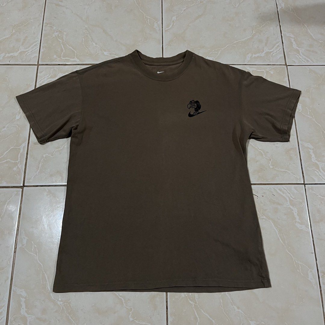 Nike Brown Swoosh (Category: Tshirts & Polo Shirts ) located in Alubijid. Submitted by rstylthrft (Listing ID 1470634534, Image 1). Description: .
