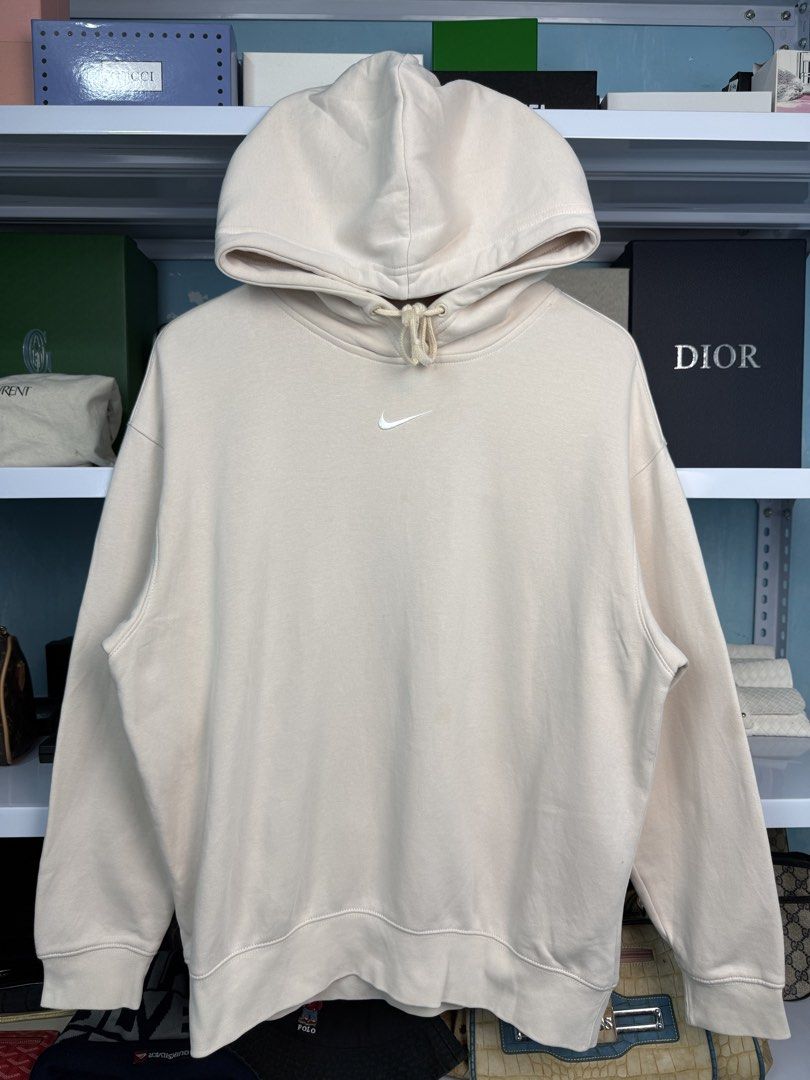 NIKE CENTER SWOOSH (Category: Coats, Jackets and Outerwear) located in Quezon City. Submitted by generalmerchandiseph (Listing ID 1470734046, Image 3). Description: - NIKE CENTER SWOOSH - EMBROIDERED MID LOGO - CREAM/BEIGE COLORWAY - GUARANTEED AUTHENTIC - HEAVY WEIGHT COTTON MATERIAL - 24W X 26.5L DIMENSIONS - EXCELLENT USED CONDITION - SIGN OF USAGE ONLY - HONGKONG / JAPAN SOURCES ✈️ - WASHED AND READY TO WEAR 🫧 .