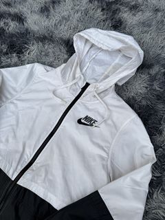 (Category: ) located in . Submitted by re_wear26 (Listing ID 1470657119, Image 1). Description: .