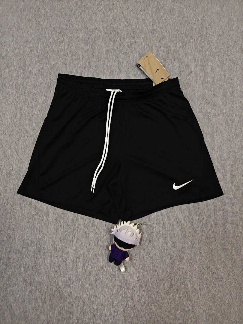 NIKE DRI FIT PARK 3 FOR WOMENS (Category: Activewear) located in Bacolod City. Submitted by yobibstuffs (Listing ID 1470642708, Image 1). Description: NIKE DRI FIT PARK 3 FOR WOMENS SIZE: MEDIUM DIMENSIONS WAISTLINE: 30-32 LENGTH: 15 LEG OPENING: 12 EXCELLENT CONDITION NEED WASH 🧼🫧 PRICE: 699+SF OUTSIDE BACOLOD CITY 🏙️ 🌆 PM ME! 📥📥📥.