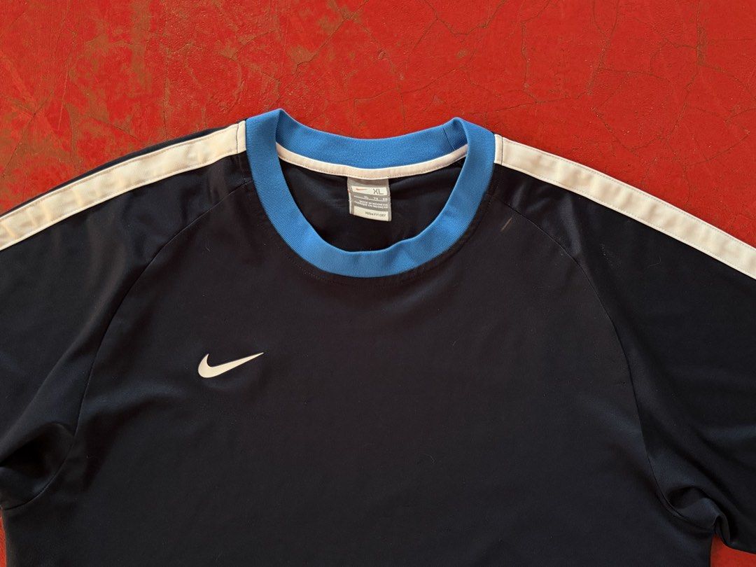 Nike Fit Tshirt (Category: Tshirts & Polo Shirts ) located in Butuan. Submitted by mjvasquez (Listing ID 1470633017, Image 2). Description: Nike fit tshirt Dimes: 27.5x21.5.