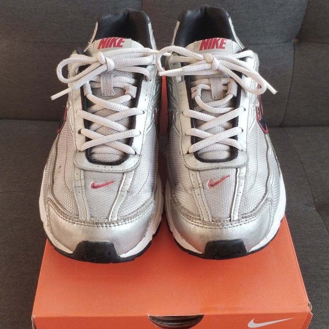 Nike Initiator Metallic Silver (Category: Sneakers) located in Manila. Submitted by dsean22 (Listing ID 1470634620, Image 2). Description: For sale Nike Initiator Used Metallic Silver/White/Black Size 8.5 US UK 7.5/ EUR 41/CM 26.5 original with replacement box Can do shipping via lalamove/LBC Cavite/Manila Loc. RFS: Declutter.