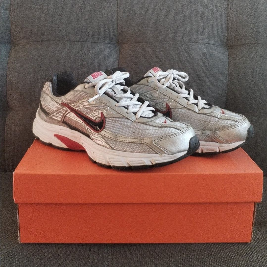 Nike Initiator Metallic Silver (Category: Sneakers) located in Manila. Submitted by dsean22 (Listing ID 1470634620, Image 1). Description: For sale Nike Initiator Used Metallic Silver/White/Black Size 8.5 US UK 7.5/ EUR 41/CM 26.5 original with replacement box Can do shipping via lalamove/LBC Cavite/Manila Loc. RFS: Declutter.