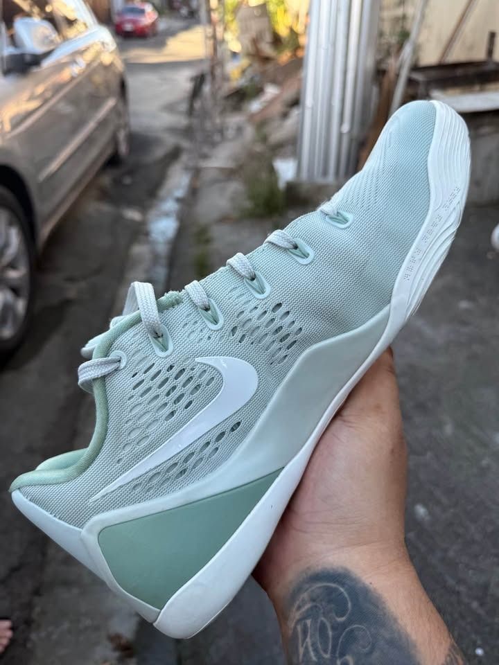 Nike Kobe IX Elite Low EM Protro (Category: Sneakers) located in Quezon City. Submitted by flipside_thriftshop (Listing ID 1470608965, Image 3). Description: - Brand/Model: Nike Kobe Low-Cut Sneakers - Colorway: Mint Green with White Swoosh - Size: US 12 Men's - 9/10 condition .