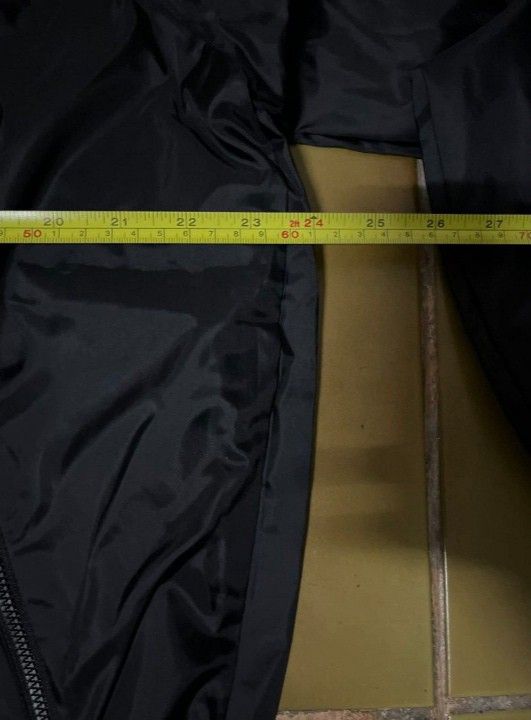 Nike Men's Black Windbreaker Jacket Size M/ L/XL (Category: Coats, Jackets and Outerwear) located in Caloocan City. Submitted by savastrid (Listing ID 1470596521, Image 3). Description: - Brand new with tags attached (BNWT) - Style Code: DA0002-010 - Size: Men's Large - Color: Classic Black - Material & Comfort: Breathable mesh lining inside - Storage: Convenient zippered pockets - Origin: Made in the Philippines - 100% Authentic Nike gear.