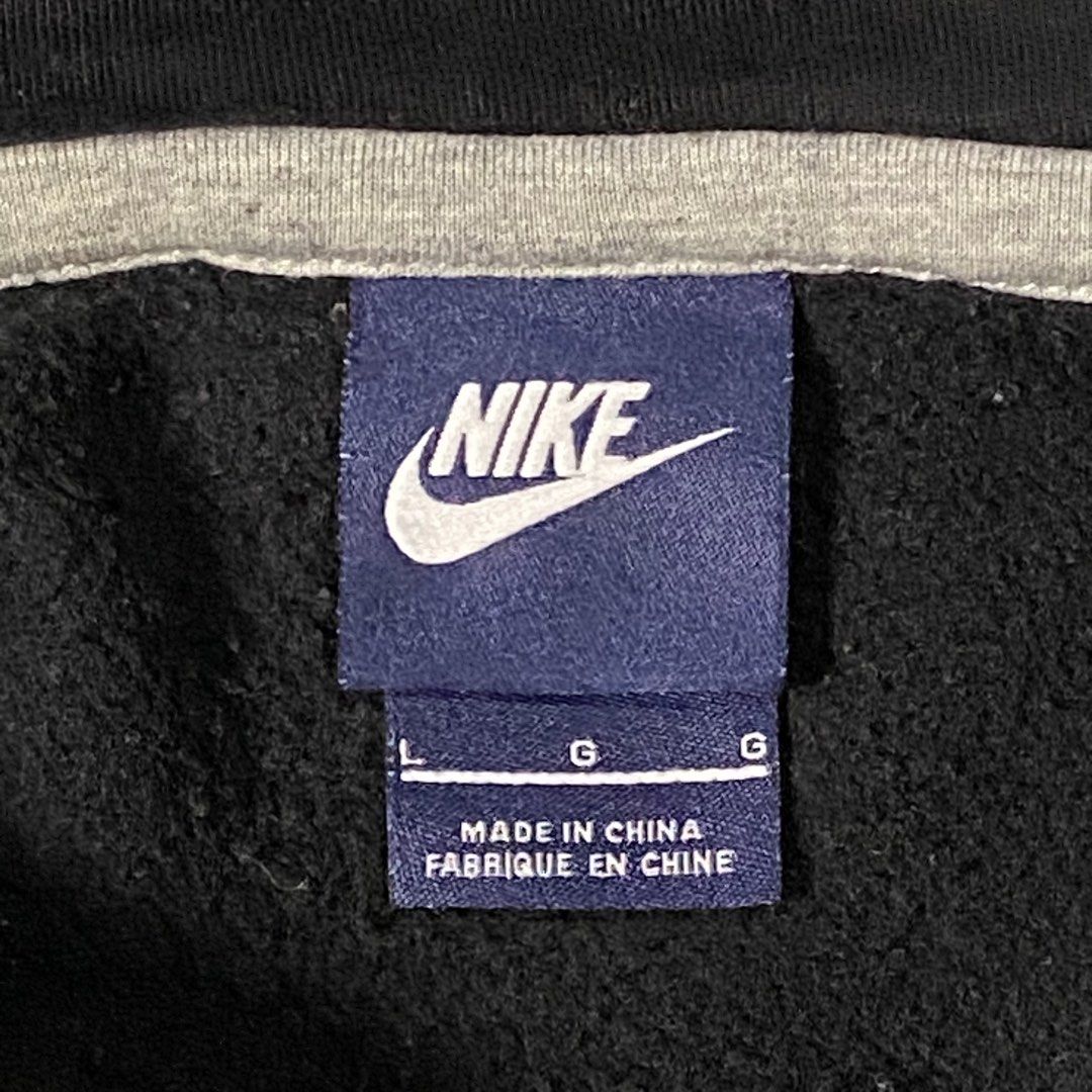Nike Mini Swoosh in Black (Category: Coats, Jackets and Outerwear) located in Taguig. Submitted by workwearheads (Listing ID 1470594756, Image 3). Description: 🏷️Tag size: Large ▪️Width: 22.5 almost 23 ▪️Length: 26 ▪️Color rate: 9.5/10 ▪️Issue: minor fade lace area (see last photo) ▪️Excellent Condition.