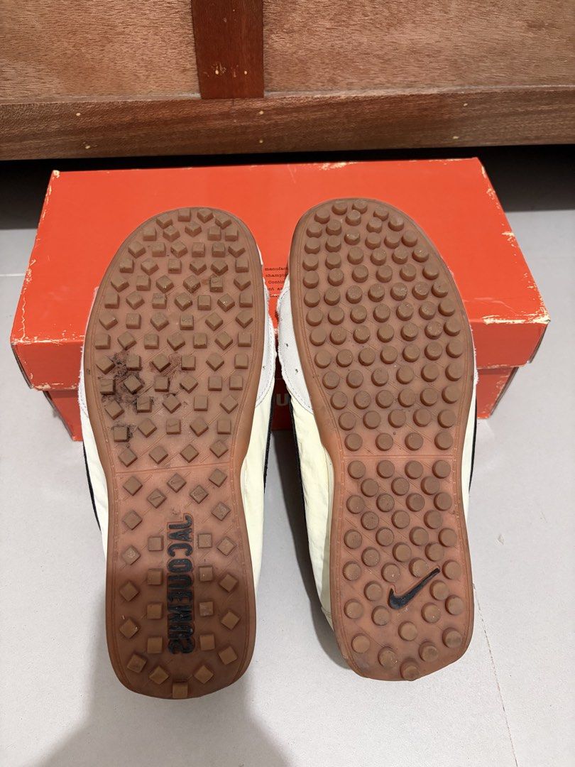 Nike Moon shoes (Category: Sneakers) located in Marikina City. Submitted by bigo101 (Listing ID 1470589284, Image 2). Description: FS: Nike moon shoes Size: 8.5 US Mens Condition: 9/10 (needs cleaning) RFS: quitting ua.
