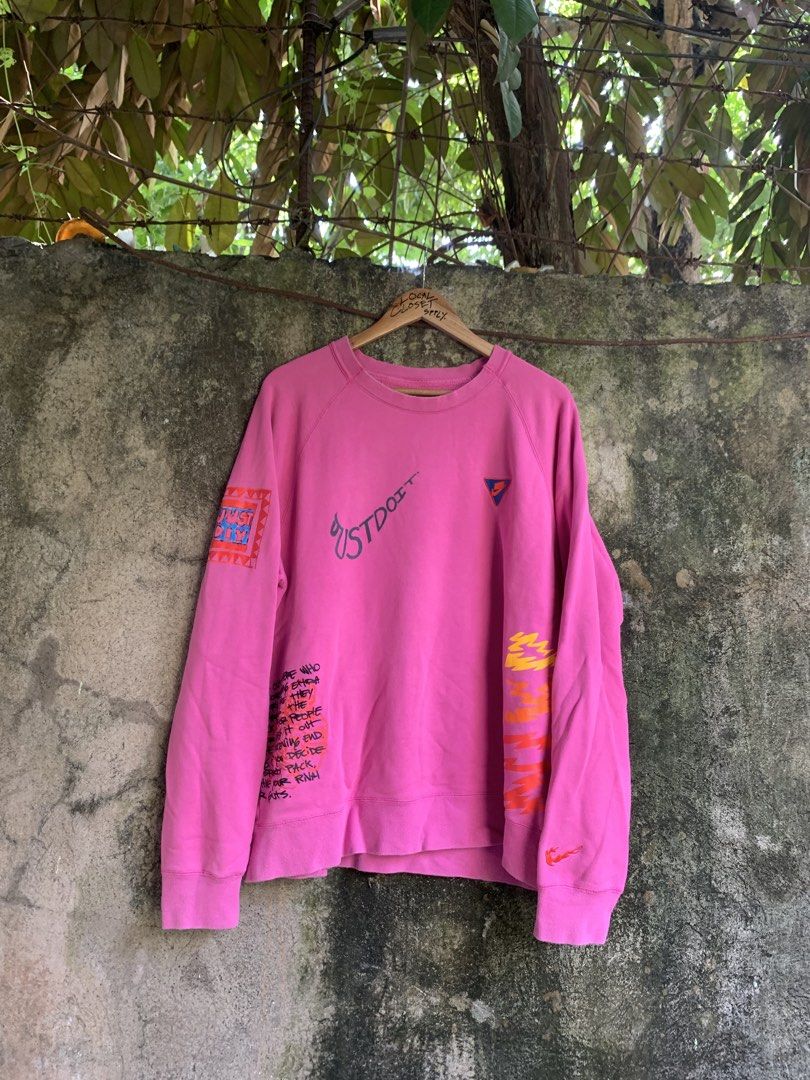 Nike NSW (Category: Tshirts & Polo Shirts ) located in Roxas City. Submitted by vaultcultureco. (Listing ID 1470577685, Image 1). Description: .