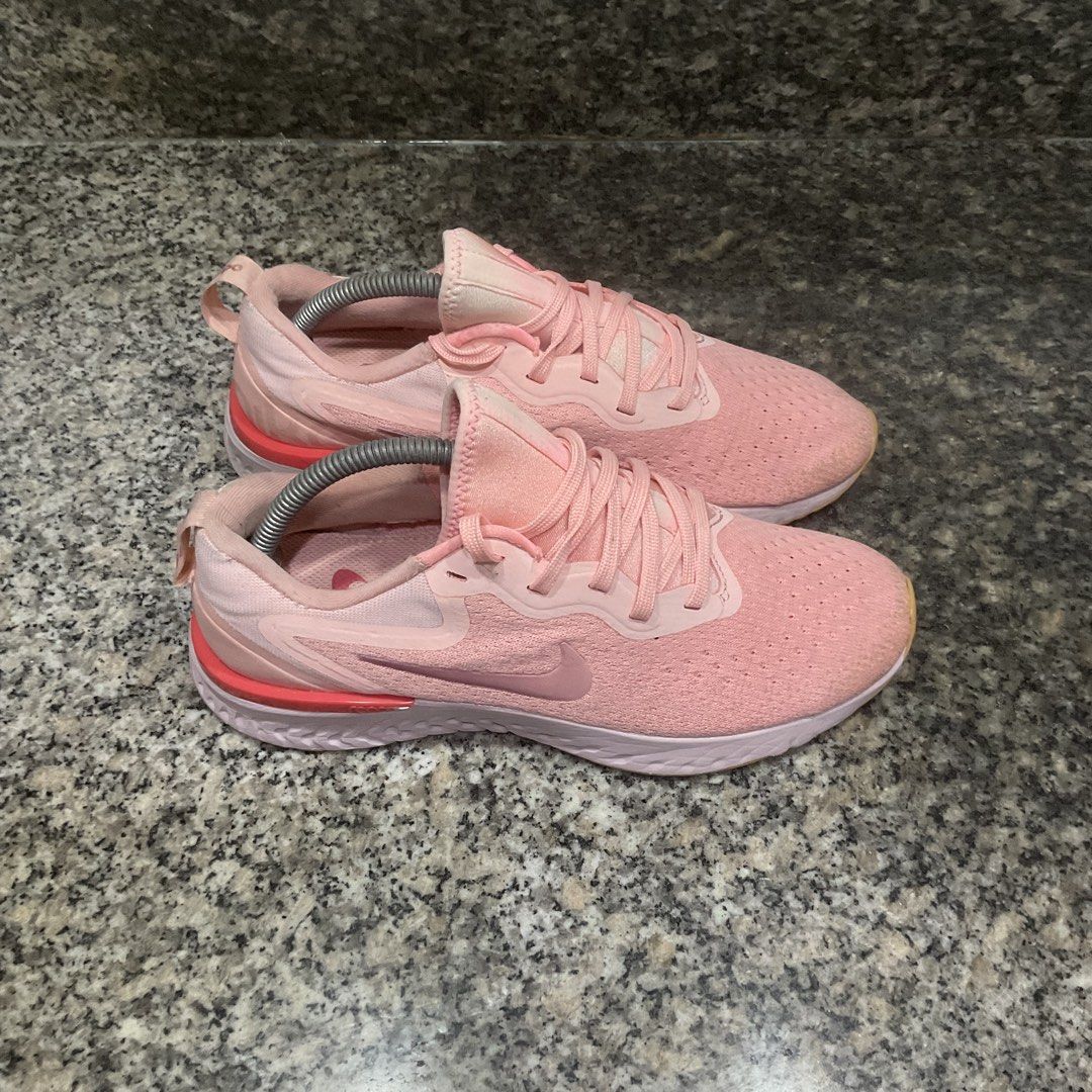 Nike Odyssey React (Category: Sneakers) located in Cebu City. Submitted by thrifty.tricks (Listing ID 1470583615, Image 2). Description: .