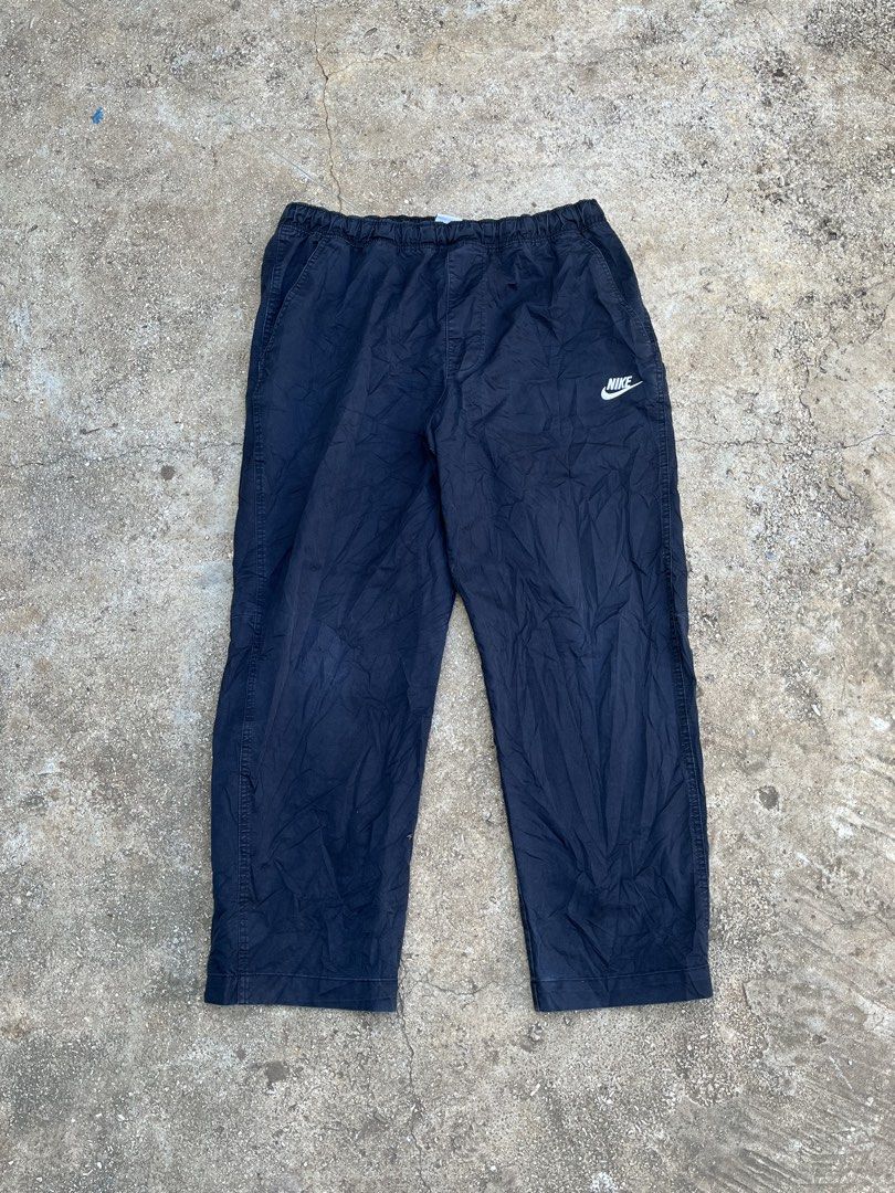 Nike pants (Category: Joggers) located in City of Isabela. Submitted by ibzagga (Listing ID 1470700618, Image 1). Description: Size 34 garterize.