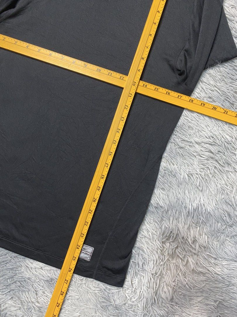 Nike Pro Compression Dri-Fit Mock Neck Long Sleeve (Category: Tshirts & Polo Shirts ) located in Solano. Submitted by solothrifting (Listing ID 1470682913, Image 3). Description: Nike Pro Compression Dri-Fit Mock Neck Long Sleeve Condition: 9/10 Size on tag: L Measurements in photos.