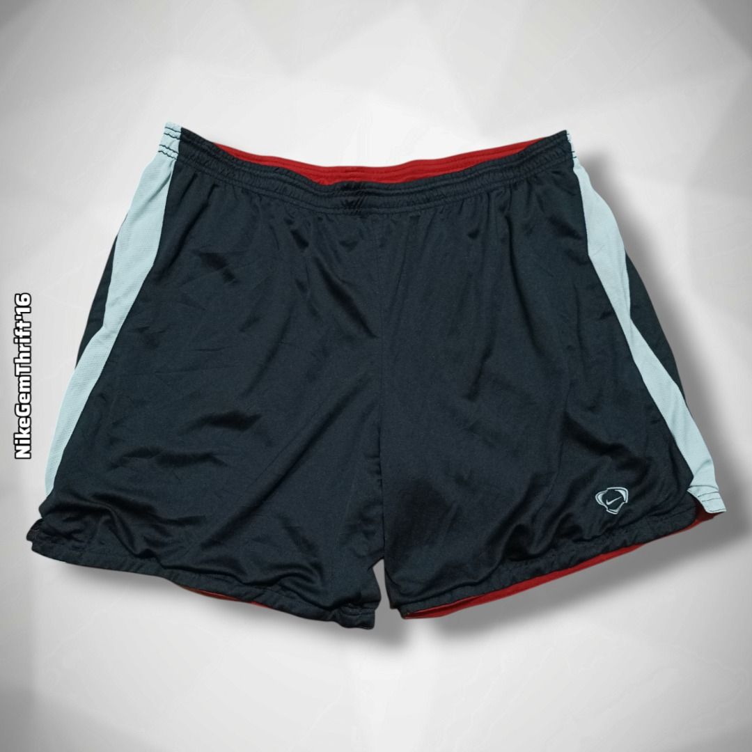 Nike Reversible (19) (Category: Shorts) located in Santa Cruz. Submitted by nikegemthrift2016 (Listing ID 1470743344, Image 1). Description: Nike Reversible (19) XL (Size: 34-38 Length: 16.5) Excellent 380 plus sf.