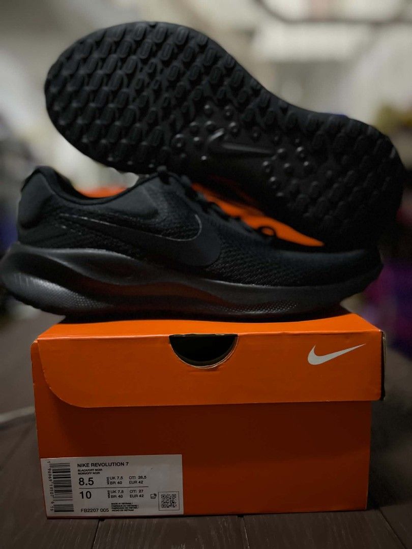 Nike Revolution 7 Running Shoes (Category: Sneakers) located in Caloocan City. Submitted by savastrid (Listing ID 1470596674, Image 2). Description: - Authentic Nike Revolution 7 running shoes - Breathable mesh upper keeps your feet cool - Cushioned midsole for all-day comfort during workouts or casual walks - Durable rubber outsole for reliable traction - Comes with the original orange Nike shoebox - Multiple colorways and sizes available (DM to