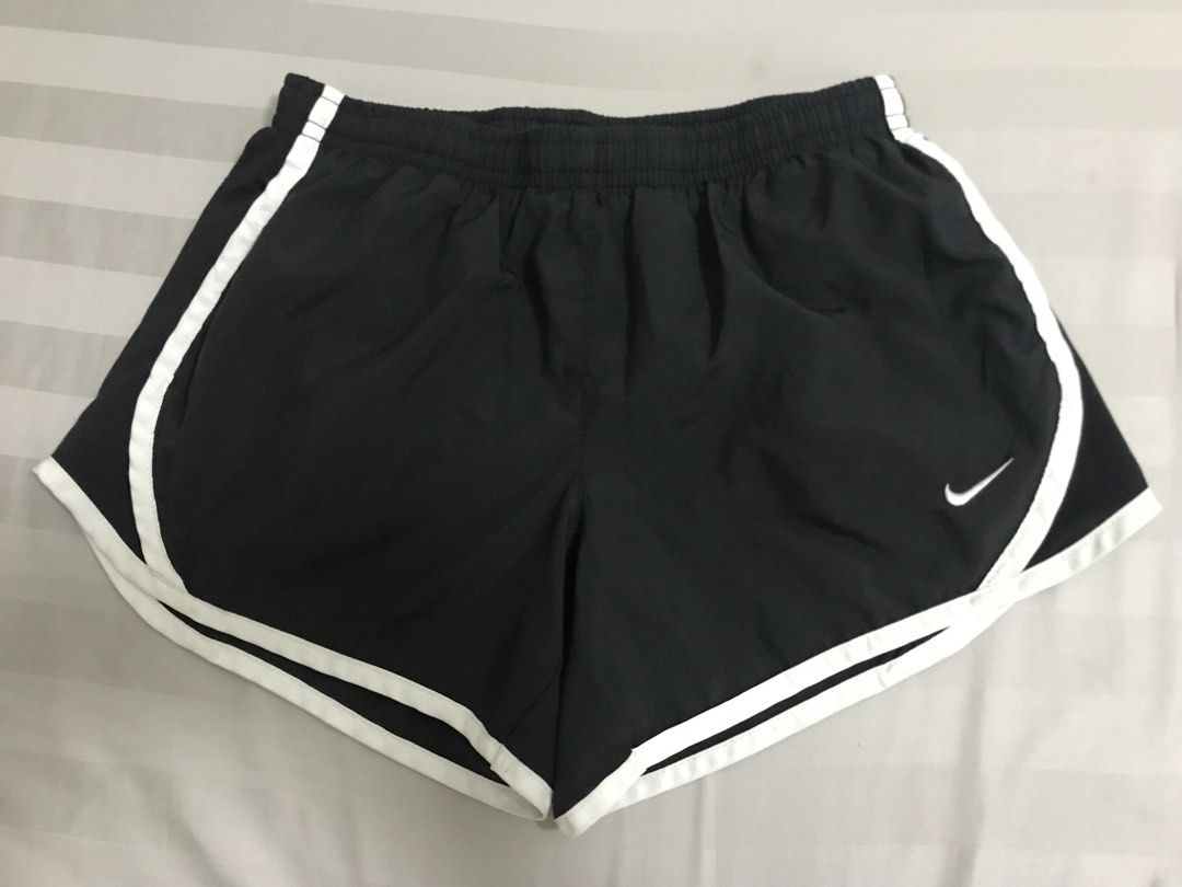 Nike Running Short (Category: Activewear) located in Manila. Submitted by freshlemon58885 (Listing ID 1470629977, Image 1). Description: Med on Tag Made in Vietnam With inner underwear Adjustable string band Color May Vary Due to Lighting .