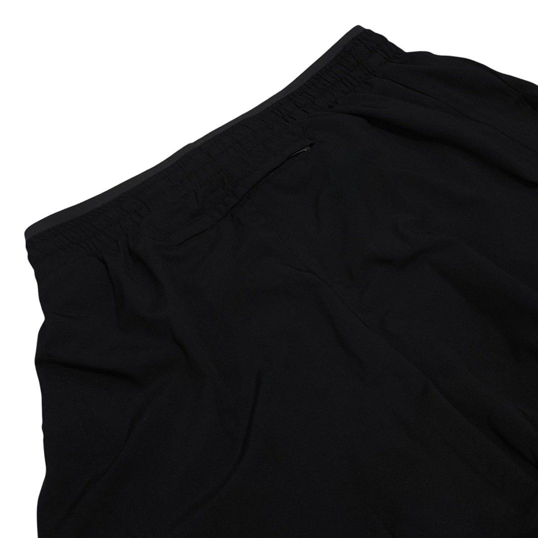 Nike Running Shorts Dri-fit (Category: Shorts) located in Angeles City. Submitted by thriftrawph (Listing ID 1470728402, Image 3). Description: excellent condition (no issues) color rate: 10/10 size: XS-S waist: 24-30 length: 13 available thru dm [<3] please ensure the item fits you or the recipient. color may vary slightly due to lighting. refunds/returns accepted only for valid reasons.