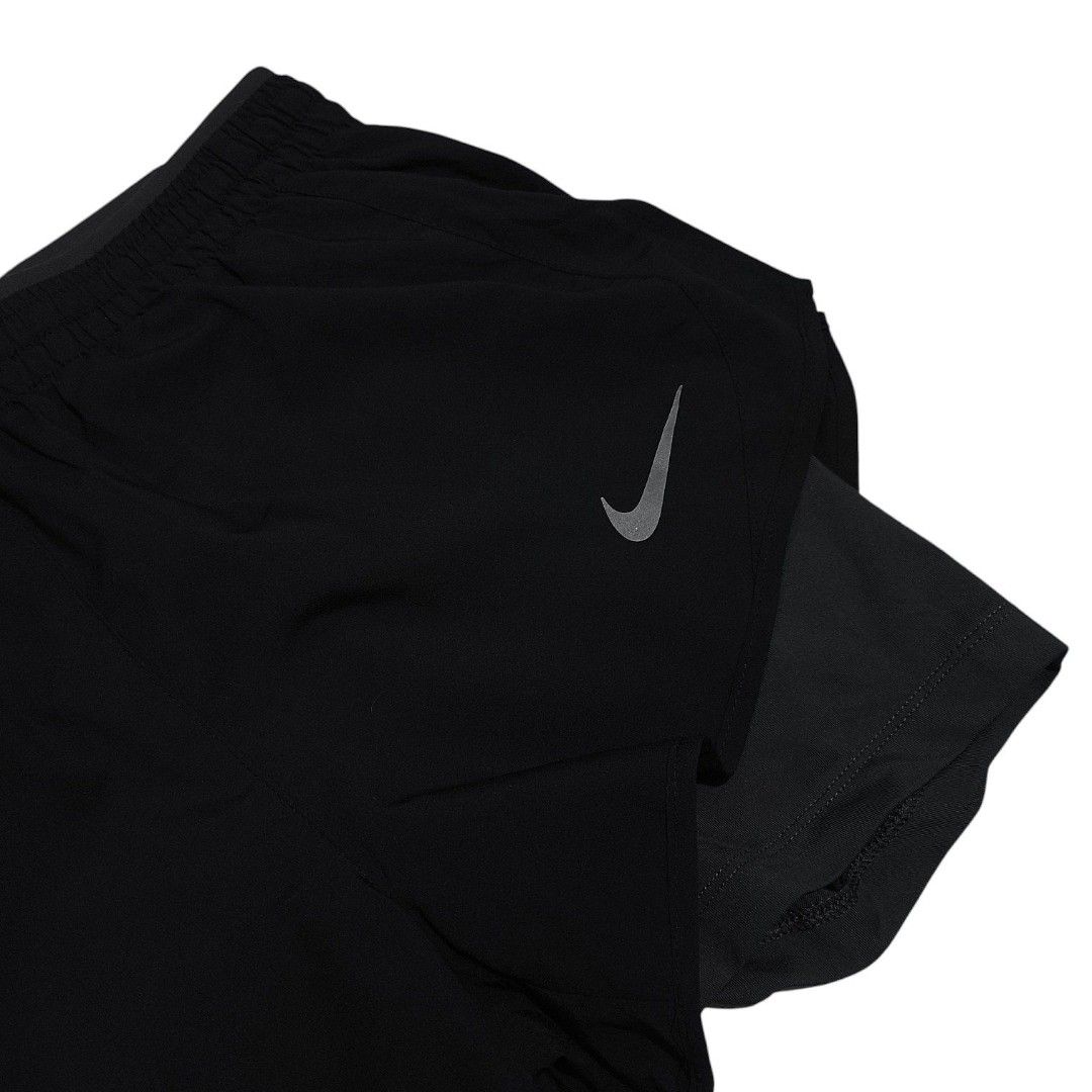 Nike Running Shorts Dri-fit (Category: Shorts) located in Angeles City. Submitted by thriftrawph (Listing ID 1470728402, Image 2). Description: excellent condition (no issues) color rate: 10/10 size: XS-S waist: 24-30 length: 13 available thru dm [<3] please ensure the item fits you or the recipient. color may vary slightly due to lighting. refunds/returns accepted only for valid reasons.