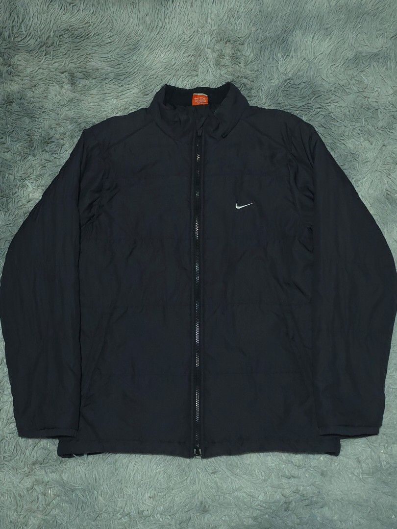 Nike Semi Puffer Jacket (Category: Coats, Jackets and Outerwear) located in Abulug. Submitted by humanwhosellthings (Listing ID 1470606841, Image 1). Description: NIKE SEMI PUFFER JACKET ✅️Size: Large fit to XLarge ✅️Dimes: 22W x 27.5L ✅Condition: Excellent ✅Issue: None ✅Color Rate: 9.5/10.