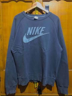 (Category: ) located in . Submitted by streetwear_only (Listing ID 1470727811, Image 1). Description: .