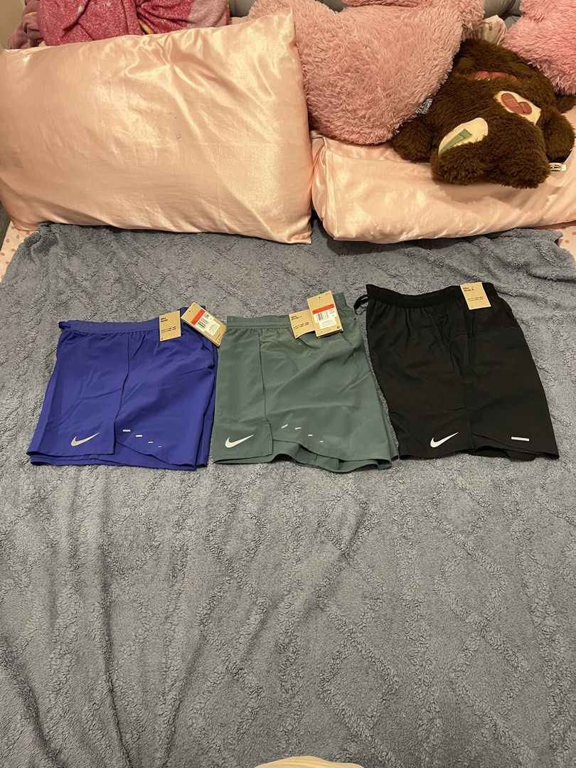 Nike Stride’s running short (Category: Activewear) located in Manila. Submitted by trying2bbttr (Listing ID 1470679443, Image 1). Description: Brand new - bought it for 2.2k Selling price: 1.7k Available size: Medium & Large M: 30-32 waist size L: 32-34 waist size Can give discount if get more than 1.